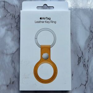 Apple AirTag Leather Key Ring - California Poppy